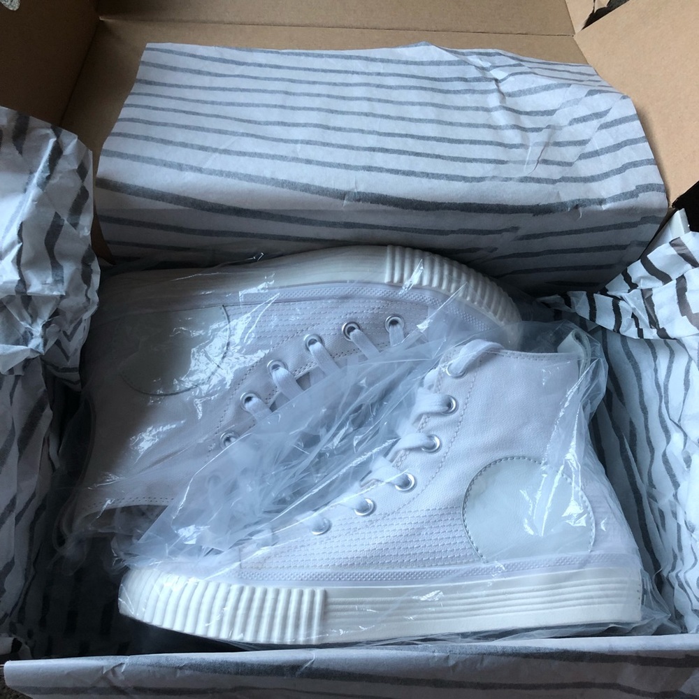 【SOLD】Alexander McQueen High-Top Sneakers - Picture 4 of 7